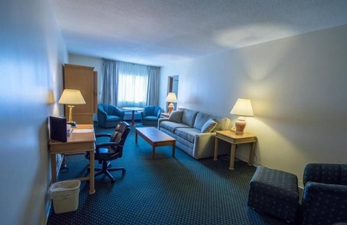 Alexandria Bay Hotel | Bonnie Castle Resort & Marina