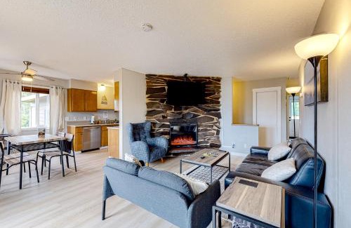 Bay City House | Bonnie's Bayview Beach House
