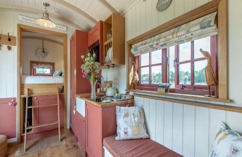 Redmile House | Bonnie's Shepherd Hut - Uk50228