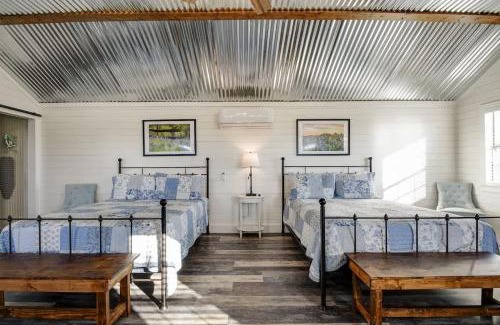 Fredericksburg House | Bonny Bluebonnets Cottage with Stunning Hill Country Views
