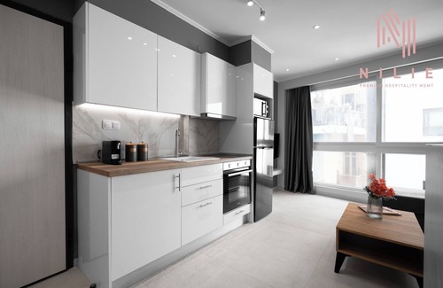 Vardaris House | Bonsai Studios & Apartments, Nilie Hospitality MGMT