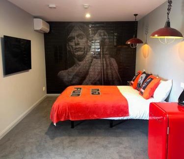 Old Bar Hotel | Boogie Woogie Beach House