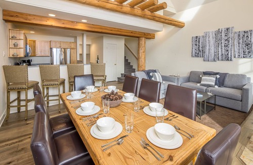 Saddle Ridge House | Book a Holiday Getaway Today! Ski-in, Ski-out Townhome with Private Hot Tub