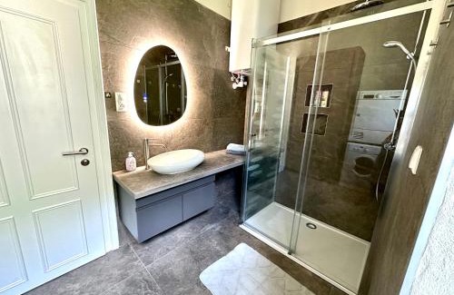 Altstadt Apartment | Book-A-Room Salzburg Apartment 33