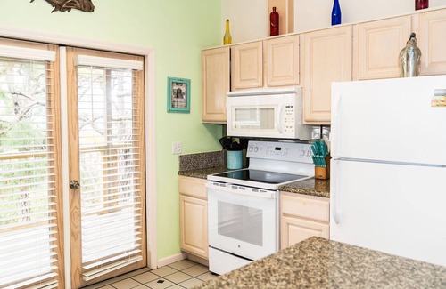 Cape San Blas House | Book Now for Fall! Classic Beach Bungalow! Steps from Beach! Private Pool! Dog-Friendly!