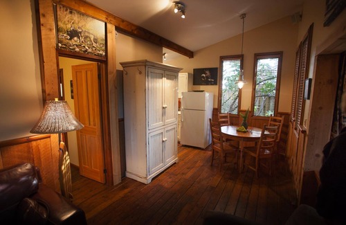 Tofino Cabin | Book your Chesterman Beach Cottage 90 feet to the Beach today!