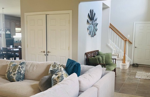 Tilghman House | BOOKING FALL & WINTER-ACT NOW FOR BEST AVAILABILITY!