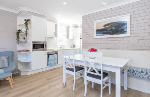 Blueys Beach House | Boomerang Point Apartment