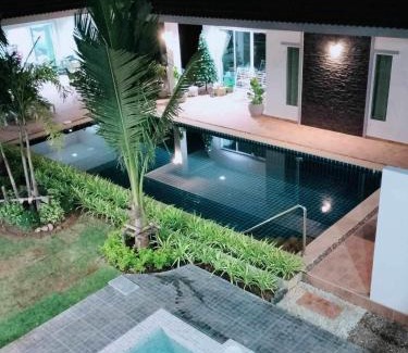 Rayong House | Boon Mee Resort