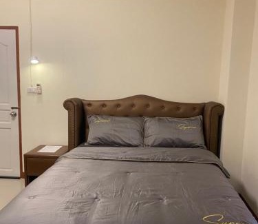 Mueang Samut Prakan District Hotel | Boontorsub