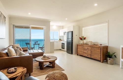 Yamba Apartment | Boorolong 4 | The Most affordable views in Yamba