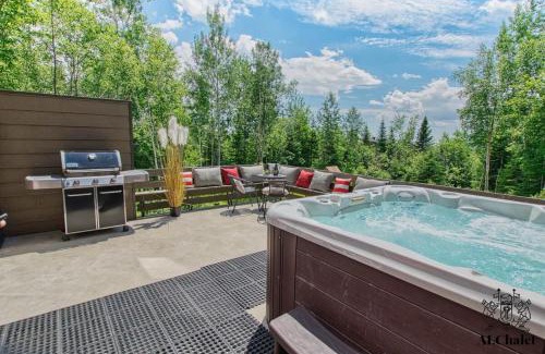 Petite-Riviere-Saint-Francois Ski Chalet | Boréale du Massif