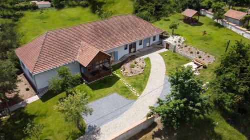 Tolcsva Apartment | Bor-Kő Udvarház