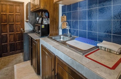 Dangriga House | Borapami Estates, Hope Creek Coconut Hideaway
