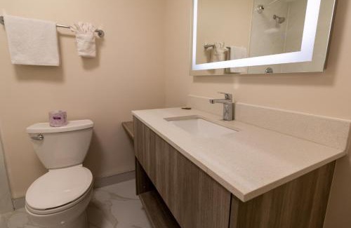 Angus Hotel | Borden Inn and Suites