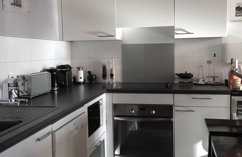 Hotel de Ville - Quinconces Apartment | BORDORENT, spacious and bright apartment in the heart of Bordeaux