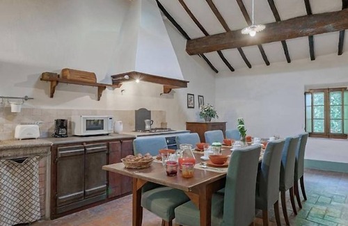 Buonconvento Villa | BORGO ANTICO - Nine Bedroom Villa, Sleeps 20