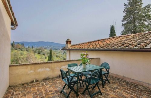 Grassina Apartment | Borgo Bottaia apartment Terrace 7 beds