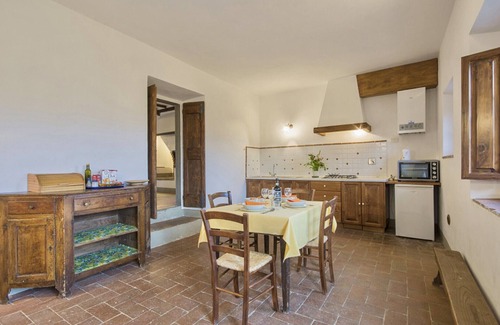 Grassina Apartment | Borgo Bottaia apartment Fireplace 5 beds