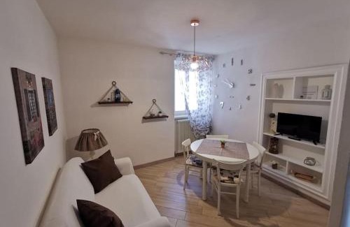 Porrena Apartment | BORGO DE’ CENCI, lovely apartment below the Castel