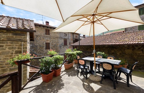 Raggiolo Apartment | Borgo dei Corsi - RIBUSTINO 2 Apartment