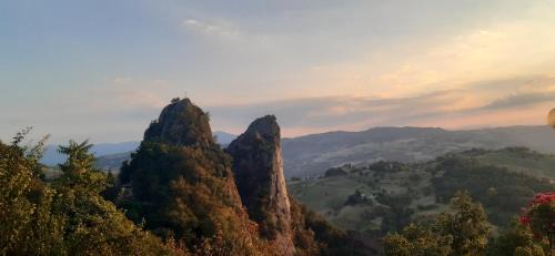 Pieve Di Trebbio House | Borgo dei Sassi di Roccamalatina - Room and Breakfast