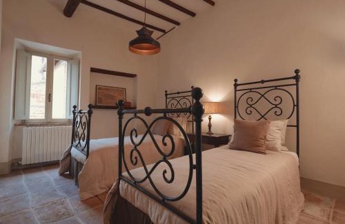 Montefollonico House | Borgo di Sotto Tuscany - Luxury Holiday Home