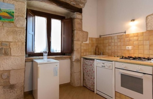 Abbateggio Apartment | Borgo Majella by Rentbeat