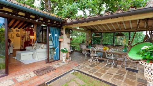 Ciciano Villa | BORGO PARADISO 4&2, Emma Villas