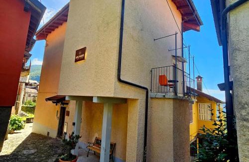 Maccagno House | Borgo Paradiso Guest House
