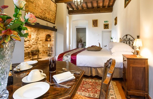 Loreto Hotel | Borgo Petroro