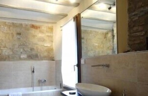 Lizzano in Belvedere House | Borgo Pianello