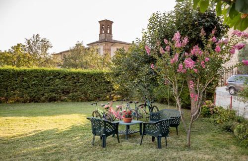 Gubbio Apartment | Borgo Santa Lucia Apartment with Private Parking & Garden