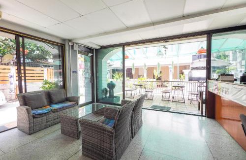 Thapae Hotel | Born Guest House