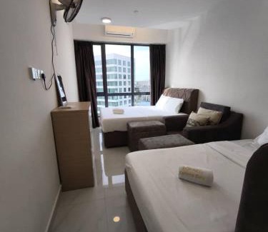 Kota Kinabalu Apartment | BORNEO SUTERA BAY Homestay Services