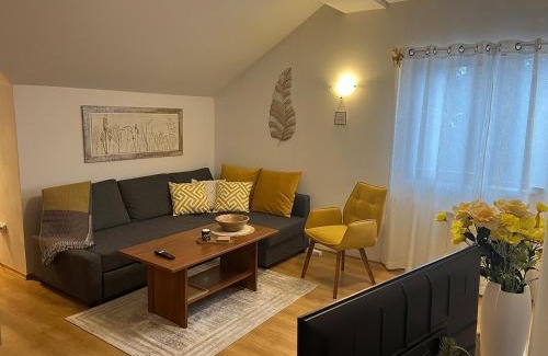Samokov Apartment | Boro Hills