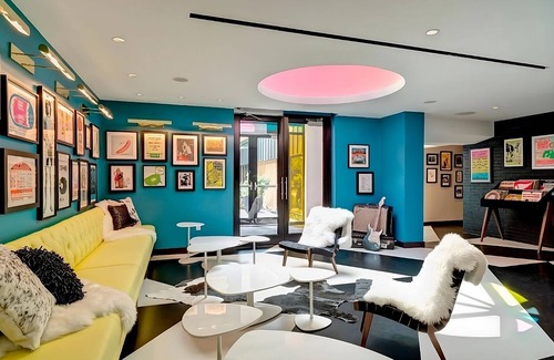 West Fens Hotel | Boston Getaway! Minutes from Boston Tea Party Ship & Museum! Pets Allowed, Pool!