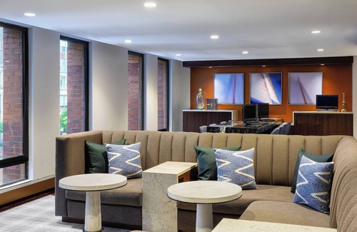 Waterfront Hotel | Boston Marriott Long Wharf