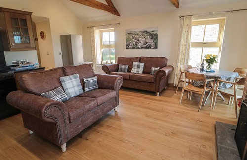 Embleton Cottage | BOTHY COTTAGE, with pool in Embleton