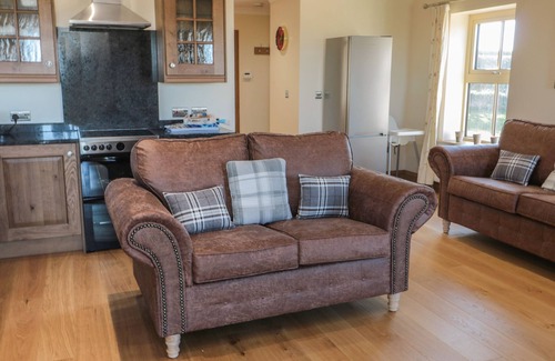 Embleton Cottage | BOTHY COTTAGE, with pool in Embleton