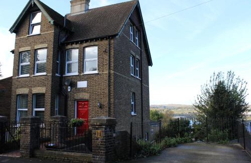 Rochester Bed & Breakfast | Botleigh Villa