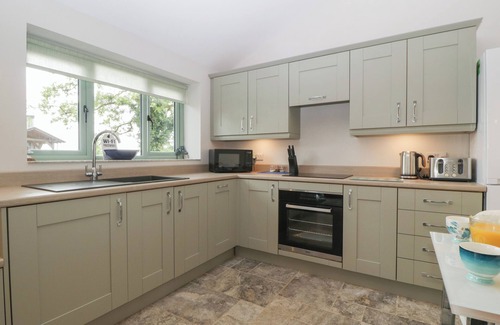 St. Brides Netherwent Cottage | Bottom Lodge