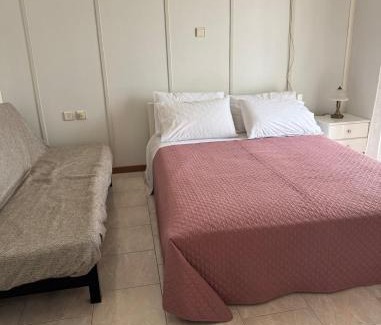Lepreo Apartment | Bougainvillea