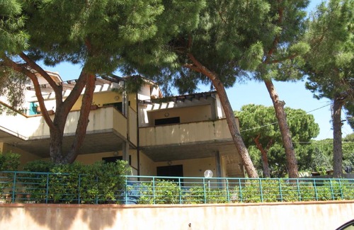 Morcone Apartment | Bouganville