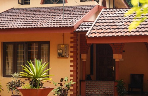 Kozhikode House | Bough'n Villa - A charming 3-bedroom villa with WiFi, AC in enchanting Kozhikode