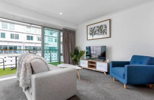 Auckland Central Business District Apartment | Boujee on a Budget Princes Wharf Auckland CBD