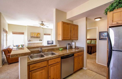 Oro Valley Condo | Boulder Canyon Condominiums: Serene Retreat in Oro Valley