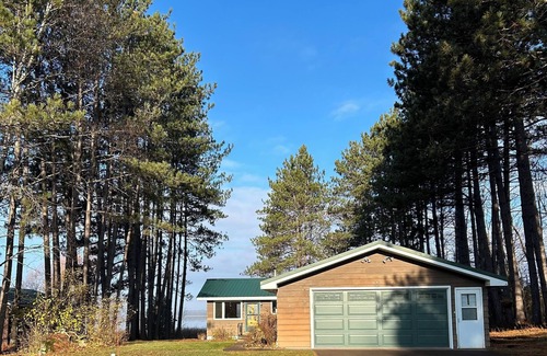 Melrude Cabin | Boulder Lake Cottage