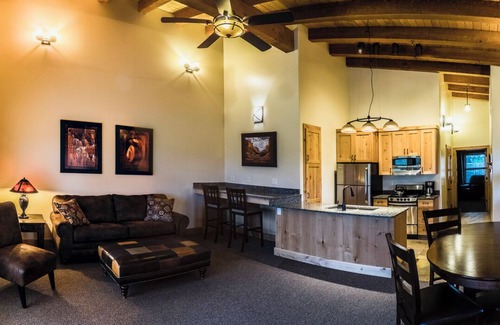 Boulder Hotel | Boulder Mountain Lodge