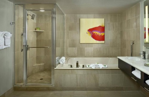 Gateway District House | Boulevard Suite at The STRAT Hotel, Casino & SkyPod